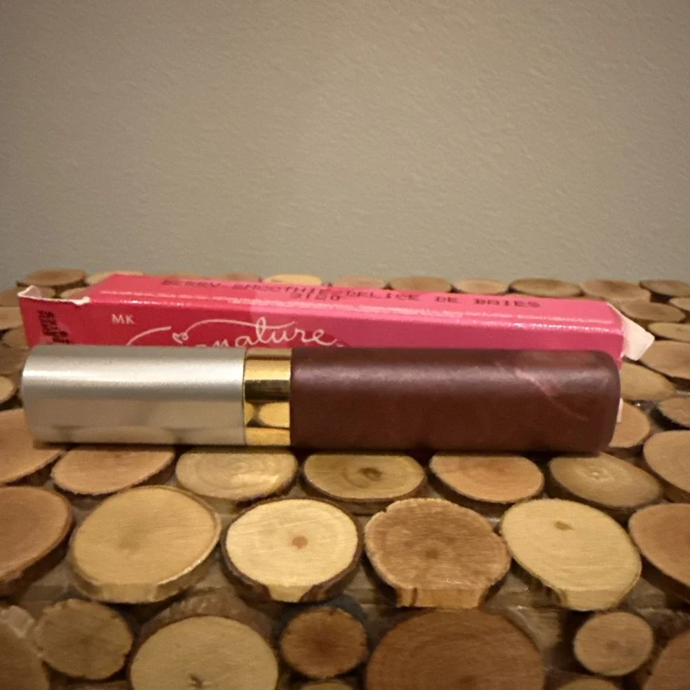 New In Box Mary Kay Signature Lip Gloss Berry Smoothie 3120 Full Size ~Fast Ship